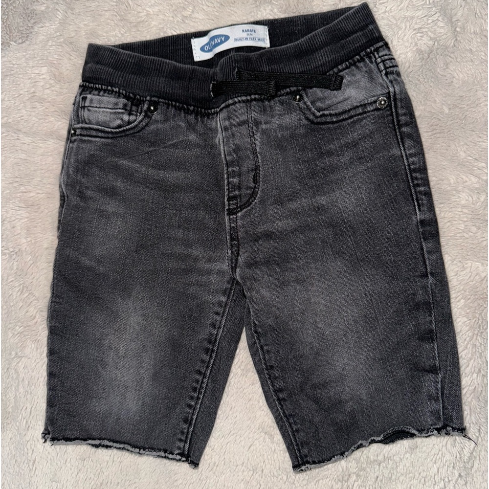 OLD NAVY boys Karate Slim Built in flex max Size S(6-7)